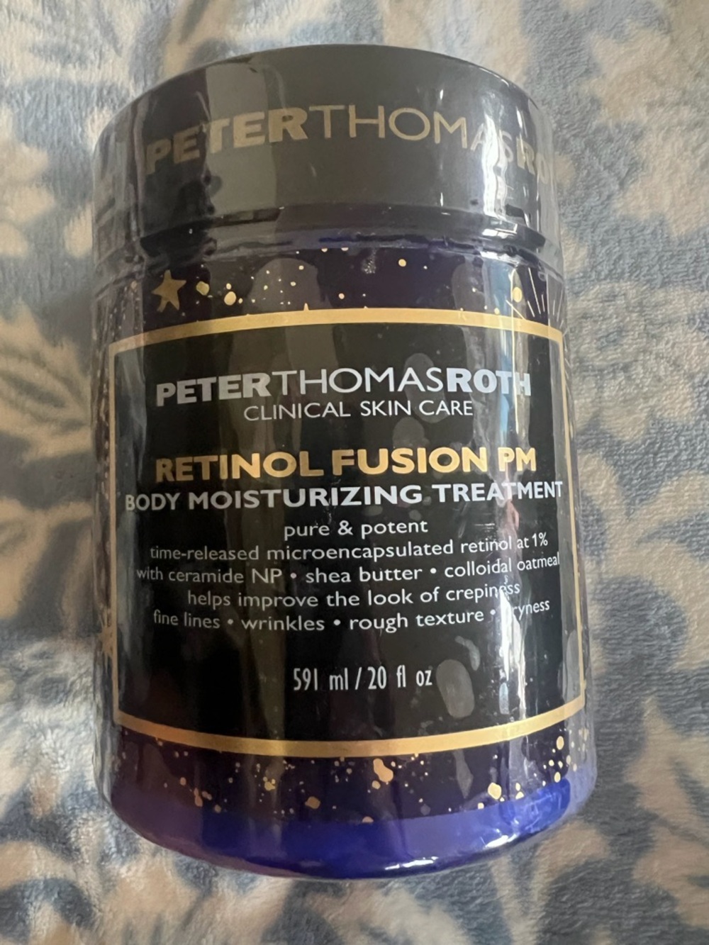 Peter Thomas Roth Retinol Fusion PM Jar in Deep Blue and Gold Accents - Picture 2 of 3